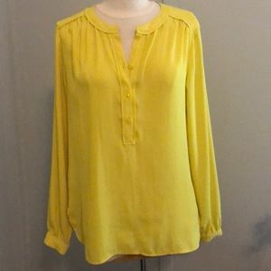 Loft blouse in sunny yellow!